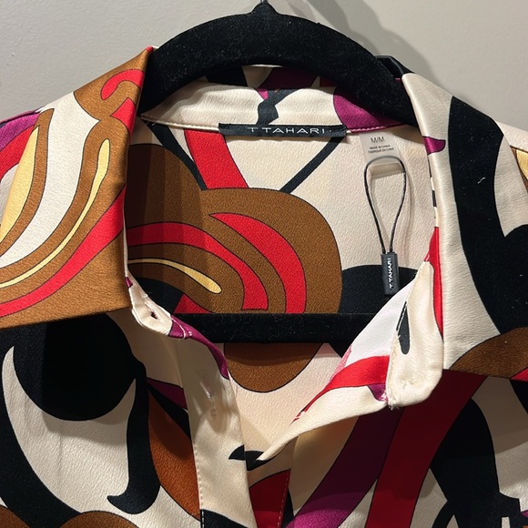 T TAHARI Oversized Blouse, Mixed Print, Long Sleeve, Clear Buttons, Size Medium - Picture 4 of 12